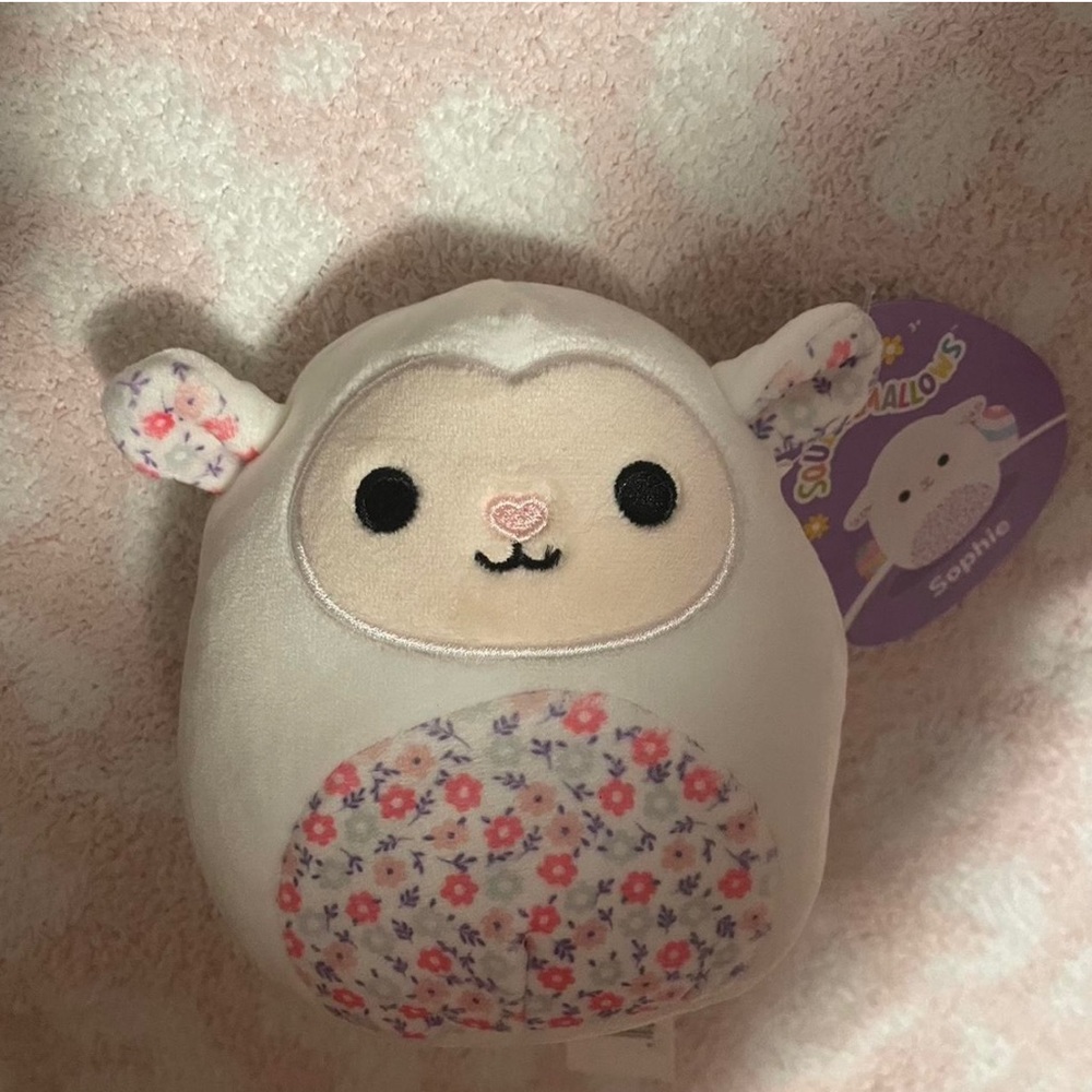 sophie 5in squishmalllow
